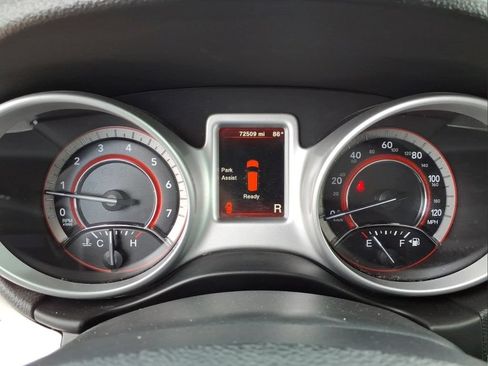 Used 2020 Dodge Journey SE w/ SE Popular Equipment Group FWD image 18