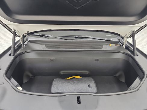 Used 2022 Rivian R1T Adventure image 14