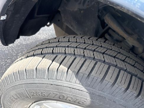 Used 2007 Toyota Sequoia SR5 AWD/4WD image 11