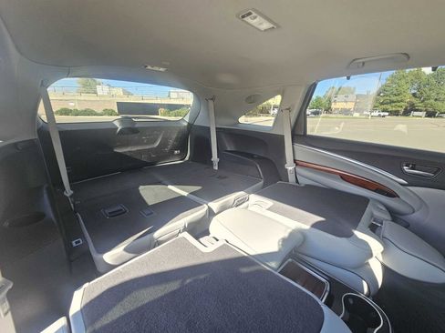 Used 2017 Acura MDX SH-AWD w/ Advance Package image 40