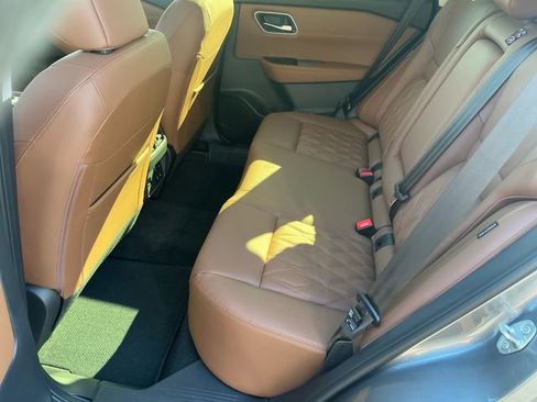 New 2026 Nissan Rogue Platinum image 15