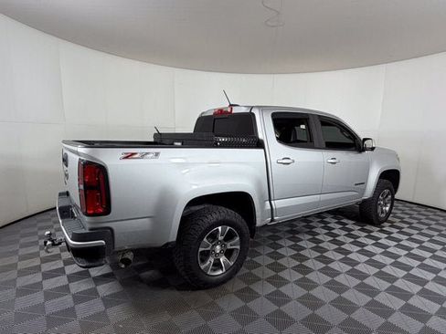 Used 2017 Chevrolet Colorado Z71 AWD/4WD image 4