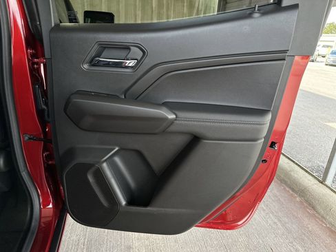 New 2026 GMC Canyon Elevation w/ Convenience Package image 30