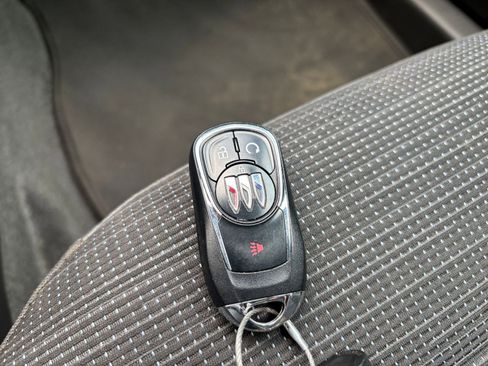 Used 2025 Buick Envista Preferred FWD image 21