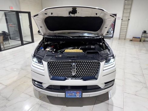 Used 2019 Lincoln Navigator L Reserve AWD/4WD image 4
