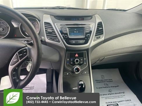 Used 2014 Hyundai Elantra SE w/ Option Group 02 image 17