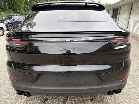 Used 2023 Porsche Cayenne Coupe AWD/4WD image 13