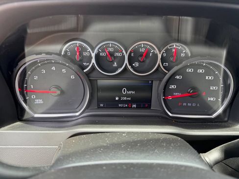 Used 2022 Chevrolet Silverado 1500 LT Trail Boss w/ Bed Protection Package AWD/4WD image 31