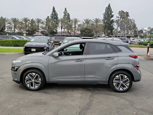 Certified 2023 Hyundai Kona SE image 3