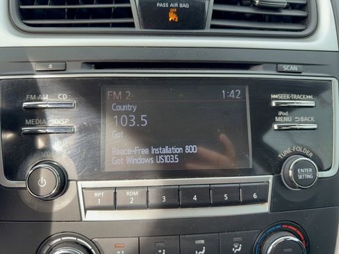 Used 2017 Nissan Altima 2.5 SR w/ Midnight Edition Package image 18