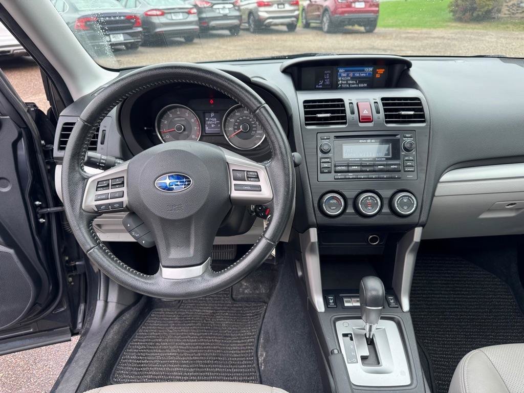 Used 2014 Subaru Forester 2.5i Limited AWD/4WD image 31
