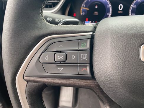 New 2025 Jeep Grand Cherokee Limited w/ Luxury Tech Group II image 17