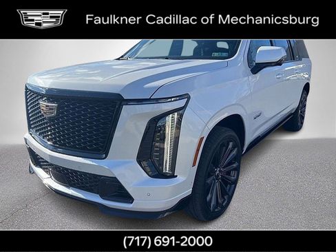 Certified 2025 Cadillac Escalade ESV V image 11