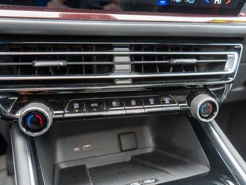 Used 2024 Chevrolet Traverse RS w/ LPO, Floor Liner Package image 29