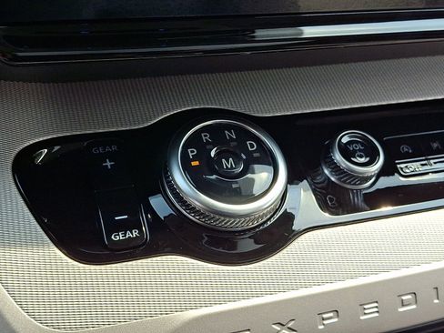 New 2027 Ford Expedition Max Active AWD/4WD image 13