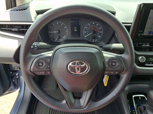 Used 2025 Toyota Corolla LE FWD image 20