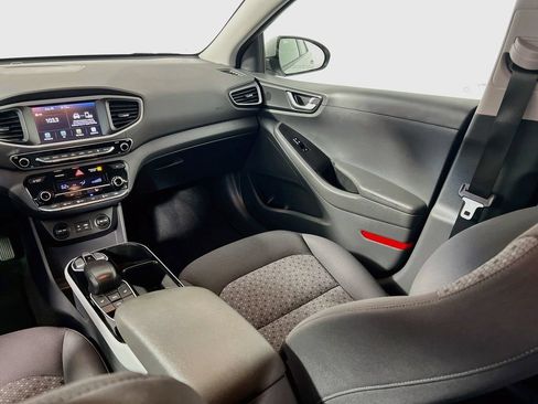 Used 2019 Hyundai Ioniq Electric FWD image 23