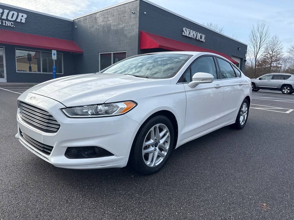Used 2013 Ford Fusion SE FWD image 3