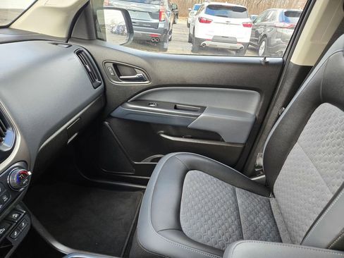 Used 2018 Chevrolet Colorado Z71 AWD/4WD image 15