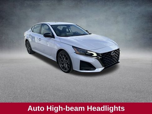 Used 2024 Nissan Altima 2.0 SR image 15