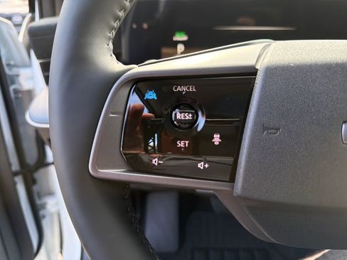 New 2026 Nissan Leaf Platinum+ w/ Cargo Package (Platinum+) image 21