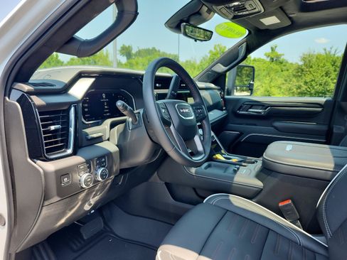 Used 2026 GMC Sierra 2500 AT4X AWD/4WD image 21