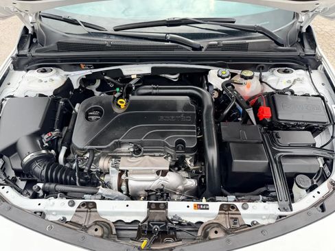 Used 2023 Chevrolet Malibu LT image 40