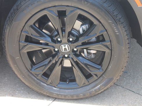 Used 2023 Honda CR-V Sport Touring image 3