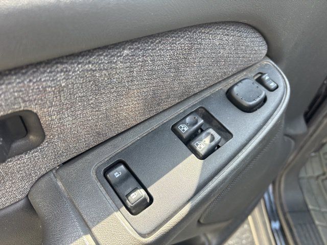 Used 2003 GMC Sierra 1500 SLE w/ Off-Road Package AWD/4WD image 13