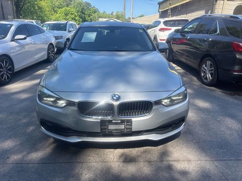 Used 2016 BMW 320i Sedan image 3