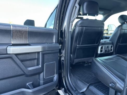 Used 2020 Ford F250 Lariat w/ Lariat Ultimate Package image 12