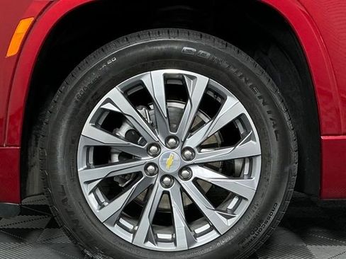 Used 2023 Chevrolet Traverse Premier w/ LPO, Floor Liner Package FWD image 11