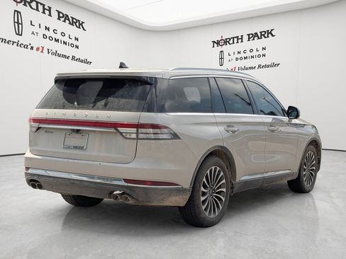 Used 2021 Lincoln Aviator Reserve w/ Elements Package Plus RWD image 3
