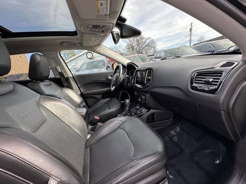 Used 2017 Jeep Compass Limited image 16