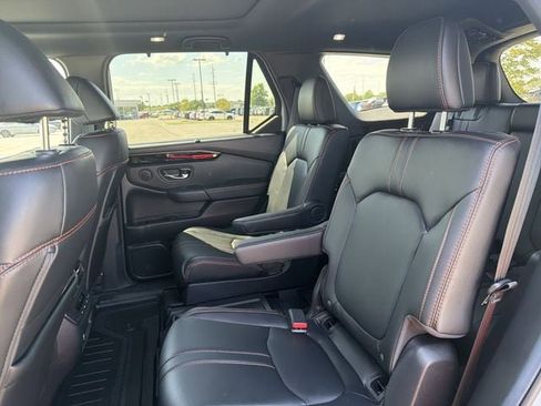 Certified 2025 Honda Pilot TrailSport image 12