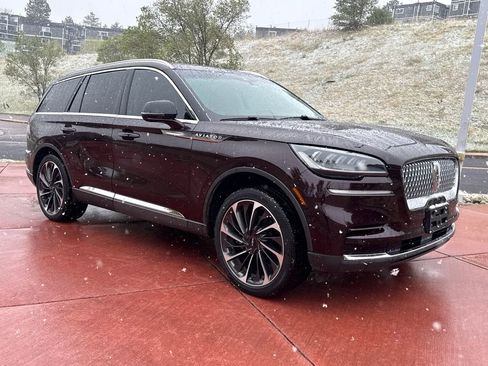 Used 2024 Lincoln Aviator Reserve w/ Equipment Group 201A AWD/4WD image 1