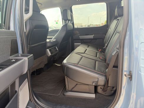 Used 2023 Ford F250 Lariat w/ Sport Appearance Package AWD/4WD image 18