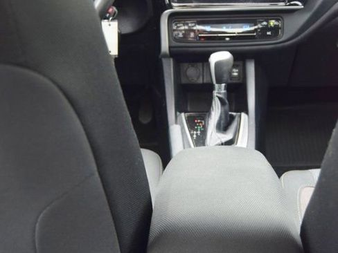 Used 2019 Toyota Corolla LE FWD image 34