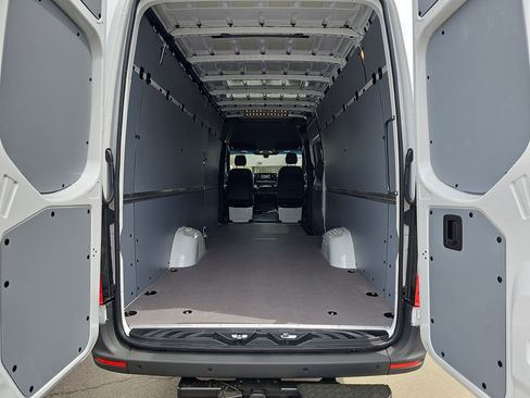 New 2026 Mercedes-Benz Sprinter 2500 image 14