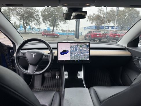 Used 2018 Tesla Model 3 Long Range image 14