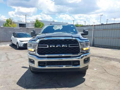 Used 2024 RAM 2500 Big Horn AWD/4WD image 1