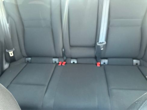 Used 2023 Nissan Rogue S image 28