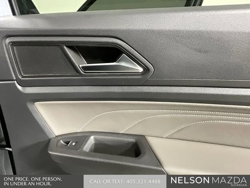 Used 2023 Volkswagen Atlas Cross Sport SE image 19