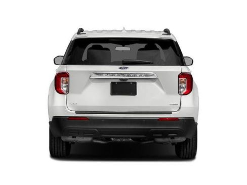 Certified 2020 Ford Explorer XLT w/ Equipment Group 202A AWD/4WD image 5