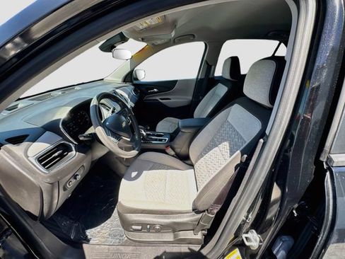 Used 2024 Chevrolet Equinox LS FWD image 19