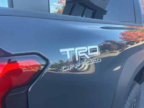 Used 2024 Toyota Tacoma TRD Off-Road image 11