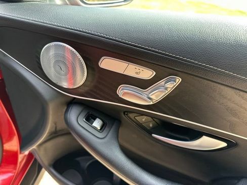 Used 2017 Mercedes-Benz GLC 300 4MATIC image 21