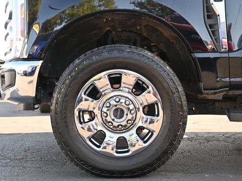 Used 2025 Ford F250 Lariat w/ Chrome Package AWD/4WD image 28