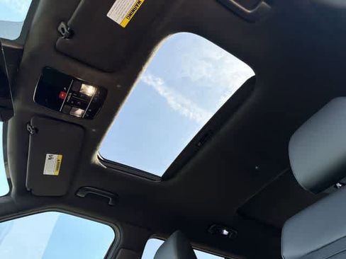 Certified 2025 Hyundai Santa Fe Calligraphy image 17