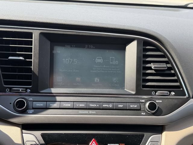 Used 2017 Hyundai Elantra SE FWD image 20